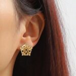 21K Gold Star Flower Earrings - 0.980 Grams Lightweight Stud Earrings - Image 2
