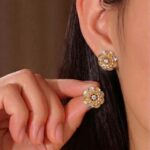 21K Gold Flower Diamond Stud Earrings 4.660 Grams - Image 2