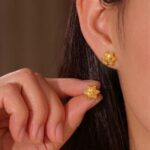 21K Gold Star Stud Earrings for Women - Lightweight 0.670 Grams - Image 2