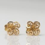 21K Gold Filigree Flower Stud Earrings - 0.780  Grams