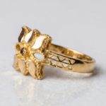 21K Gold Baby Ring with Cutwork Floral Top – 0.810g