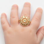 21 Carat Gold Filigree Baby Ring | Round Disc Design | 1.100g - Image 2