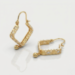 21 Carat Gold Square Filigree Two-Tone Hoops | 3.460g