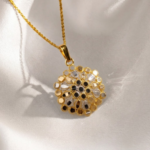 21 Carat Gold Filigree Round Locket with Black & White Enamel | 3.32g