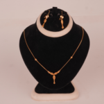 21 Carat Gold-Tone Floral Pendant Necklace Set with Earrings